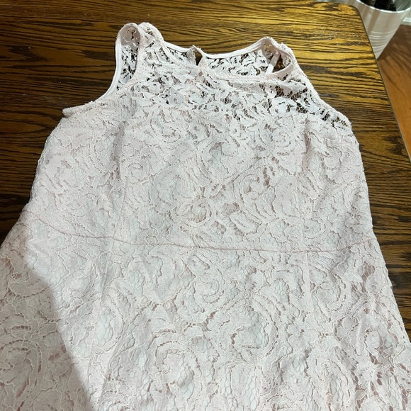 Lace dress - Picture 1 of 4